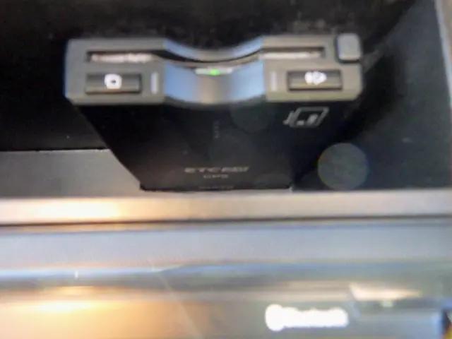 いすゞ エルフ 2RG-NKR88AD(2WD)の写真16