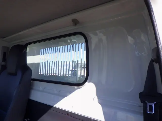 いすゞ エルフ 2RG-NKR88AD(2WD)の写真24