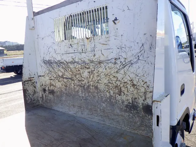 いすゞ エルフ 2RG-NKR88AD(2WD)の写真37