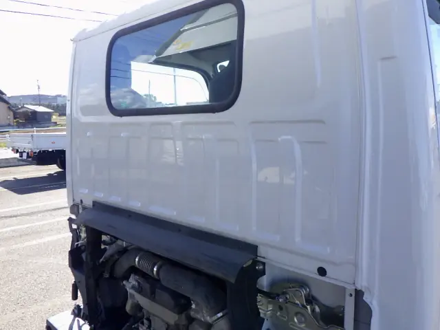 いすゞ エルフ 2RG-NKR88AD(2WD)の写真39