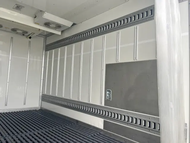 トヨタ ダイナ 2DG-GDY231(2WD)の写真11