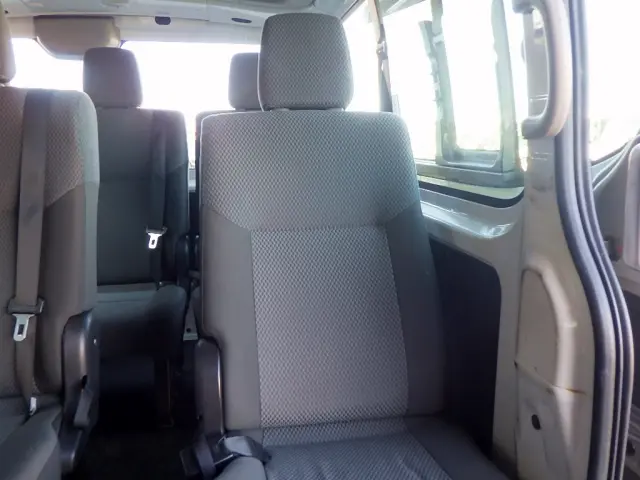 日産 キャラバン CBA-KS2E26(2WD)の写真11