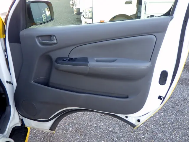 日産 キャラバン CBA-KS2E26(2WD)の写真41