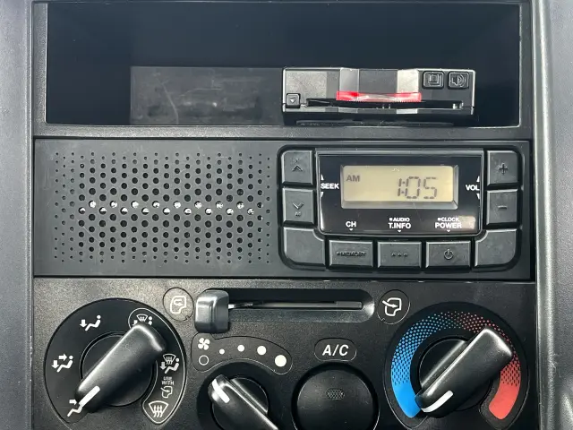 いすゞ エルフ TPG-NJR85A(2WD)の写真19