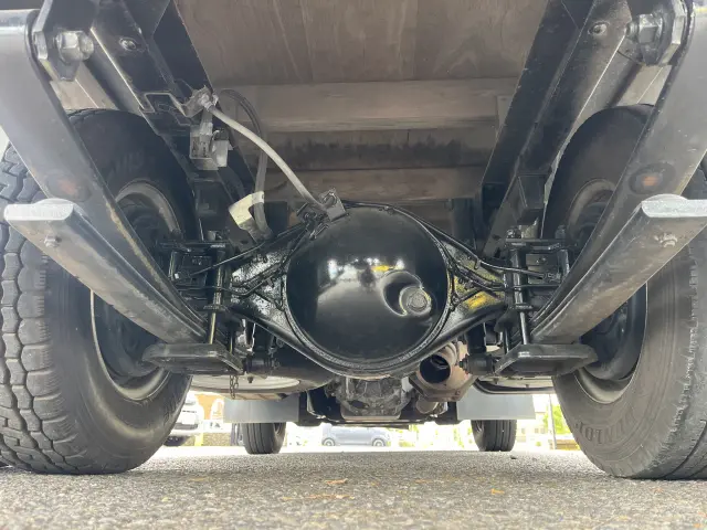いすゞ エルフ TPG-NJR85A(2WD)の写真37
