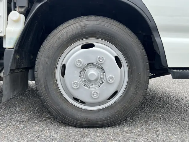 いすゞ エルフ TPG-NJR85A(2WD)の写真38