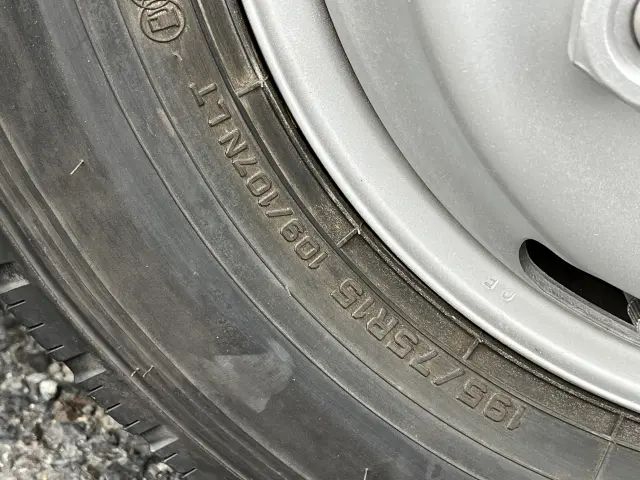いすゞ エルフ TPG-NJR85A(2WD)の写真39
