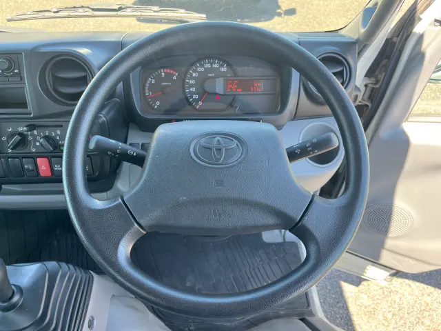 トヨタ ダイナ TKG-XZC605(2WD)の写真18