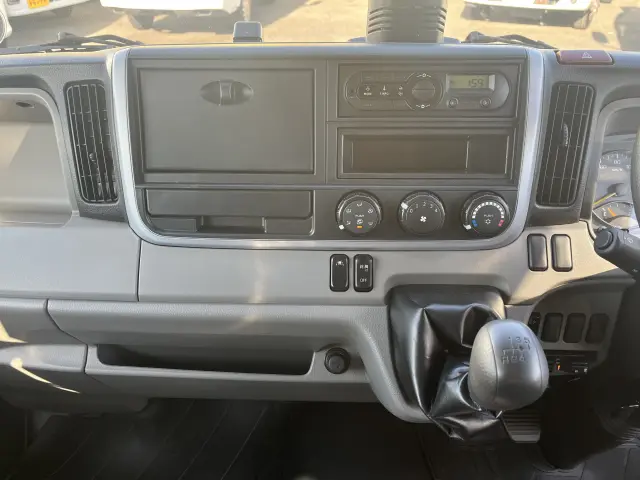 三菱 キャンター TPG-FBA20(2WD)の写真19