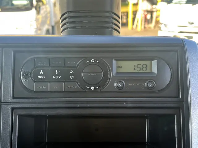 三菱 キャンター TPG-FBA20(2WD)の写真20