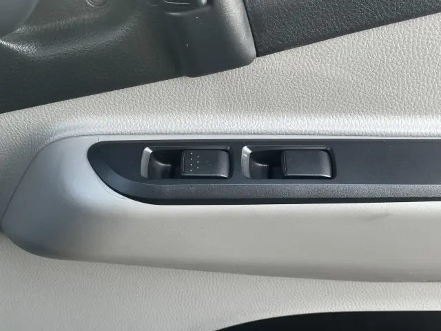 三菱 キャンター TPG-FBA20(2WD)の写真27