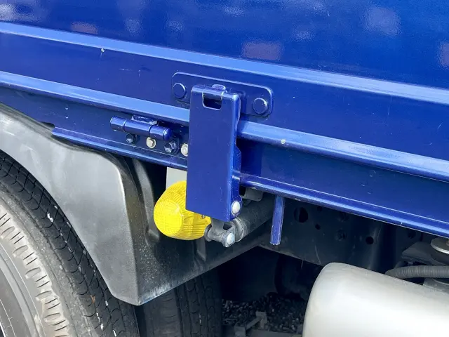 バランサー付きなので、あおりの開閉ラクラクです☆|日野 デュトロ 2RG-XZU605M(2WD)の写真6