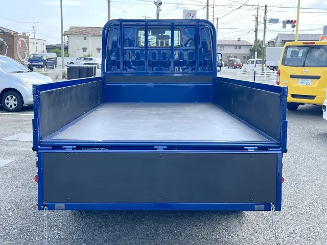 荷台内面はこんな感じ♪|日野 デュトロ 2RG-XZU605M(2WD)の写真7