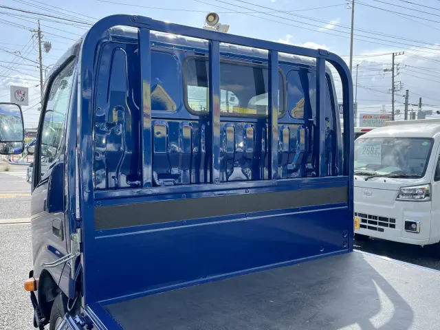 鳥居部・キャブバックにも問題はありません☆|日野 デュトロ 2RG-XZU605M(2WD)の写真10