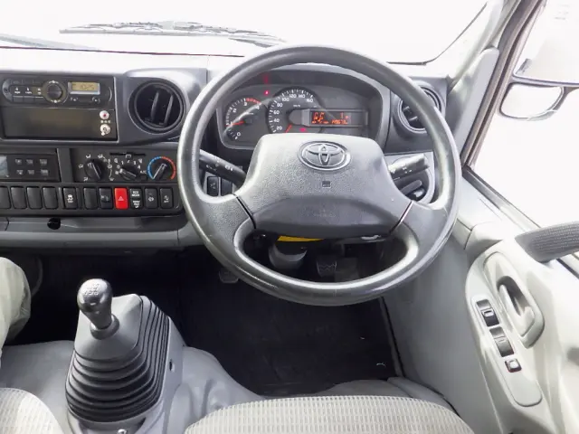 トヨタ ダイナ TKG-XZU645(2WD)の写真13