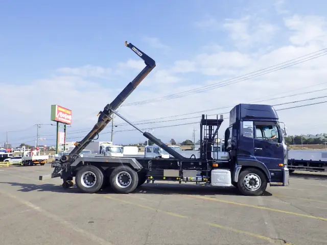 ＵＤ クオン QKG-CW5YL(6x4)の写真5