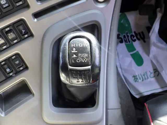 ＵＤ クオン QKG-CW5YL(6x4)の写真14