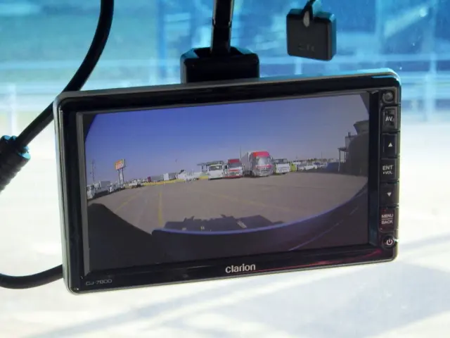 ＵＤ クオン QKG-CW5YL(6x4)の写真15