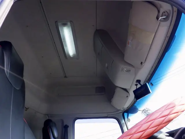 ＵＤ クオン QKG-CW5YL(6x4)の写真19