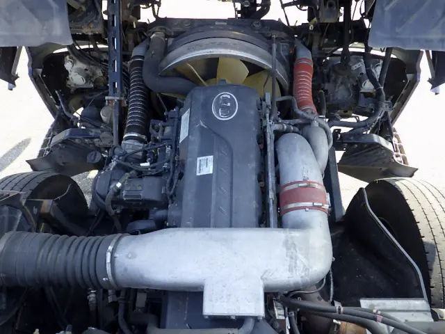 ＵＤ クオン QKG-CW5YL(6x4)の写真25