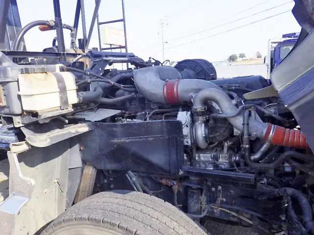 ＵＤ クオン QKG-CW5YL(6x4)の写真26