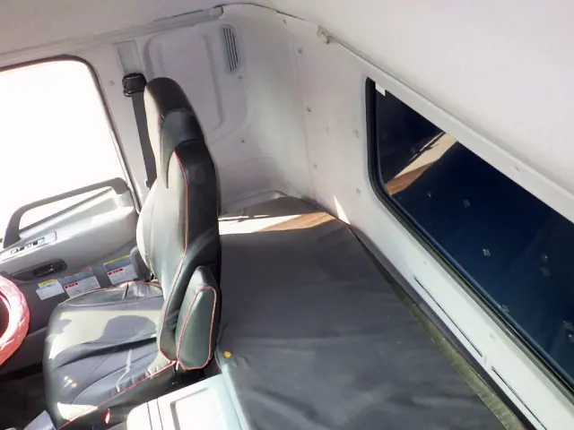 ＵＤ クオン QKG-CW5YL(6x4)の写真40