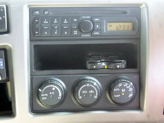 ＵＤ クオン QKG-CW5YL(6x4)の写真41