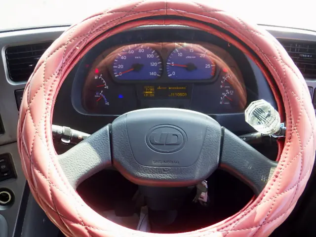 ＵＤ クオン QKG-CW5YL(6x4)の写真49