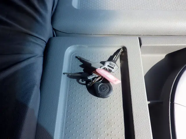 ＵＤ クオン QKG-CW5YL(6x4)の写真50