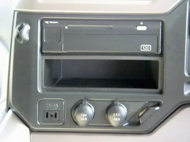 ＵＤ クオン 2RG-CD5FA(6x2)の写真21