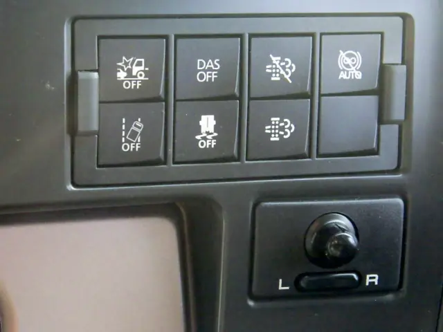 ＵＤ クオン 2RG-CD5FA(6x2)の写真23