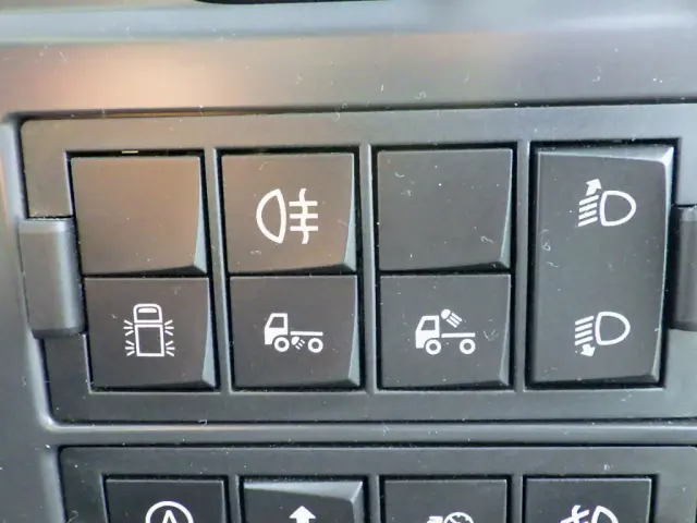 ＵＤ クオン 2RG-CD5FA(6x2)の写真29