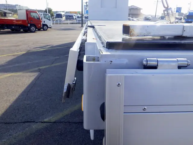 ＵＤ クオン 2RG-CD5FA(6x2)の写真44