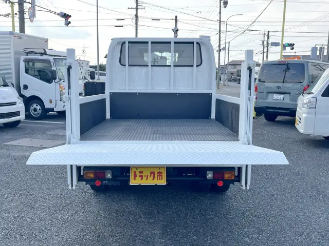 いすゞ エルフ TKG-NHS85A(4WD)の写真6