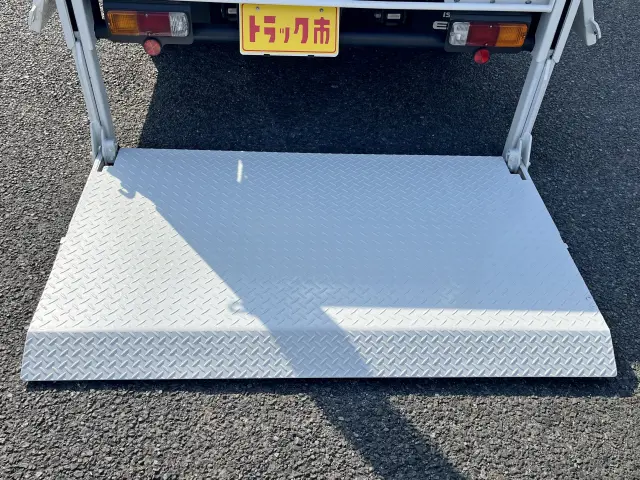 いすゞ エルフ TKG-NHS85A(4WD)の写真13