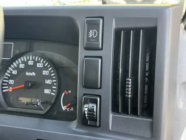 いすゞ エルフ TKG-NHS85A(4WD)の写真27
