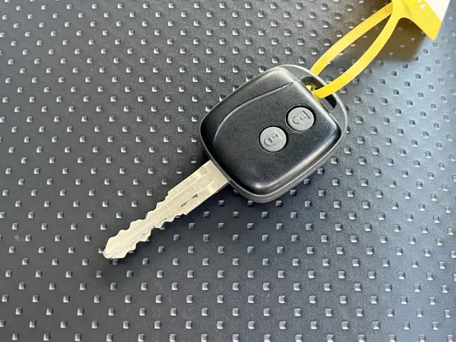 いすゞ エルフ TKG-NHS85A(4WD)の写真32