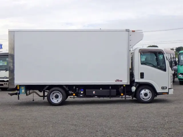 いすゞ エルフ 2PG-NMS88AN(4WD)の写真5