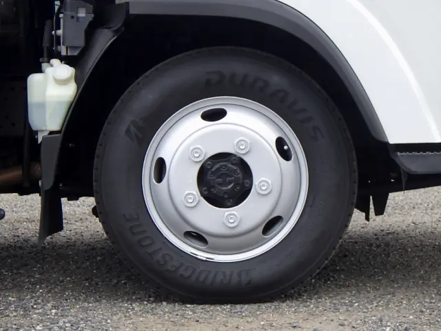 いすゞ エルフ 2PG-NMS88AN(4WD)の写真22
