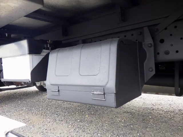 いすゞ エルフ 2PG-NMS88AN(4WD)の写真36
