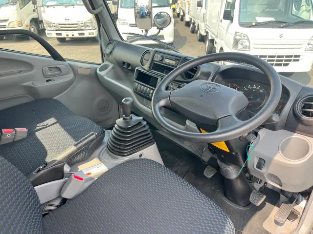 トヨタ ダイナ 2PG-GDY281(4WD)の写真12