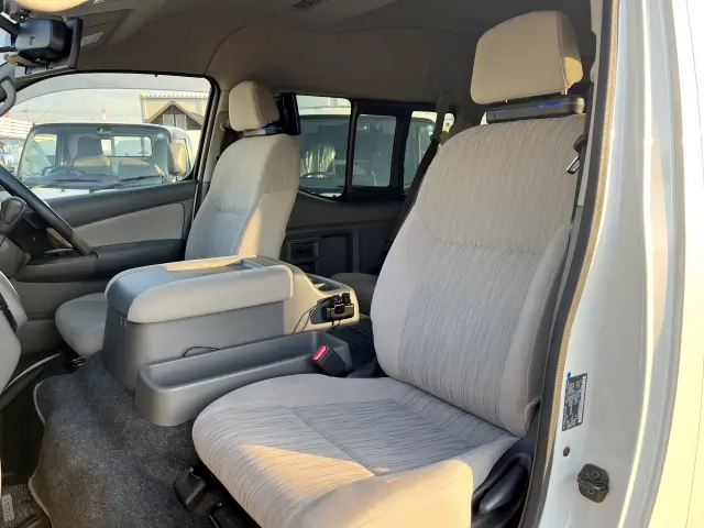 日産 キャラバン CBF-DS8E26(4WD)の写真16