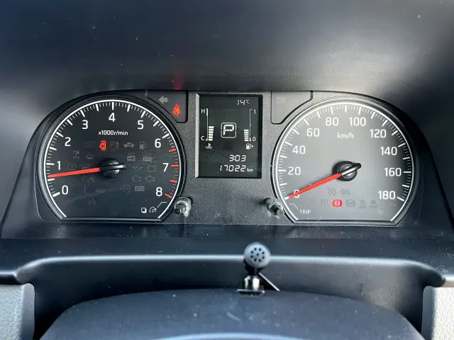 日産 キャラバン CBF-DS8E26(4WD)の写真33