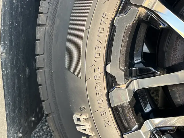 日産 キャラバン CBF-DS8E26(4WD)の写真40