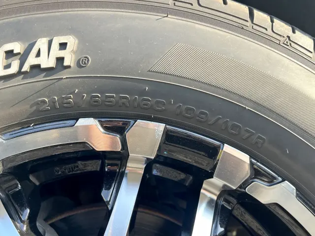 日産 キャラバン CBF-DS8E26(4WD)の写真43