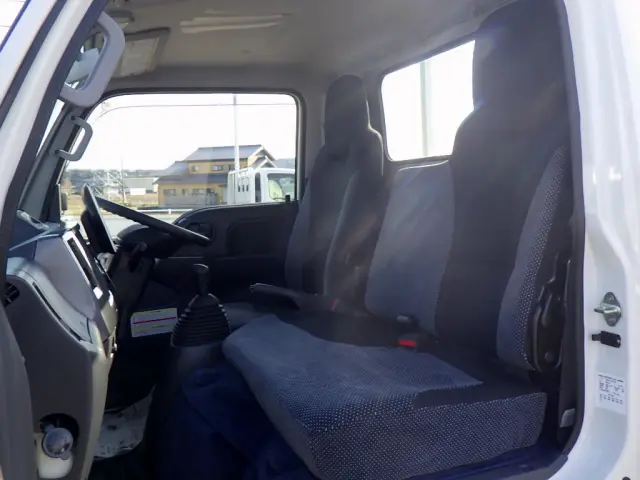 いすゞ エルフ 2RG-NHS88A(4WD)の写真11