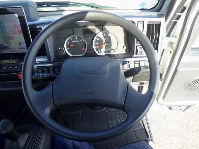 いすゞ エルフ 2RG-NHS88A(4WD)の写真12
