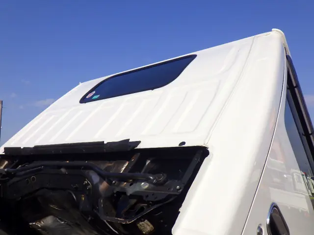 いすゞ エルフ 2RG-NHS88A(4WD)の写真40