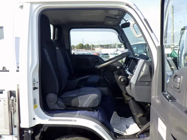 いすゞ エルフ 2RG-NHS88A(4WD)の写真41