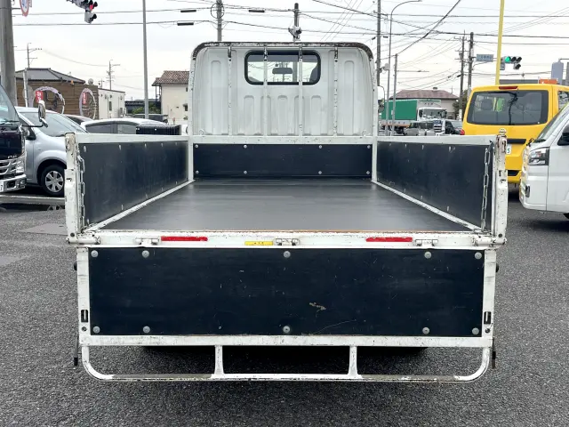 三菱 キャンター 2TG-FBA00(2WD)の写真6